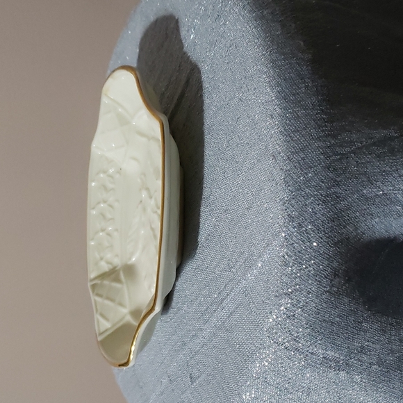 Fitz and Floyd Botanical Collection Tray. - Picture 3 of 6